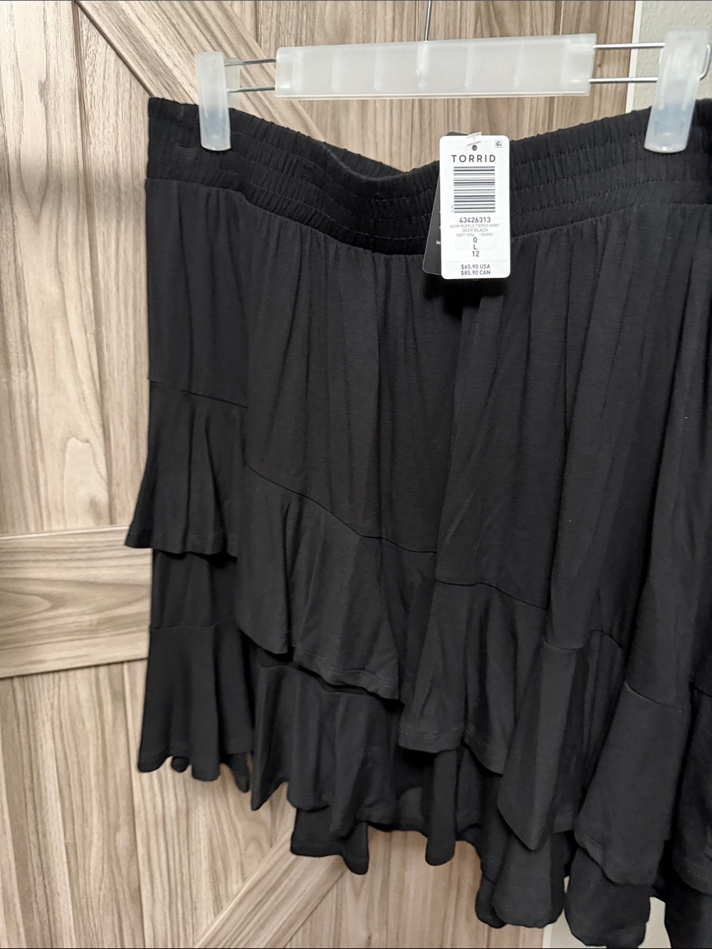 Torrid Black Asymmetrical Ruffle Tiered Skirt Size 0 NWT